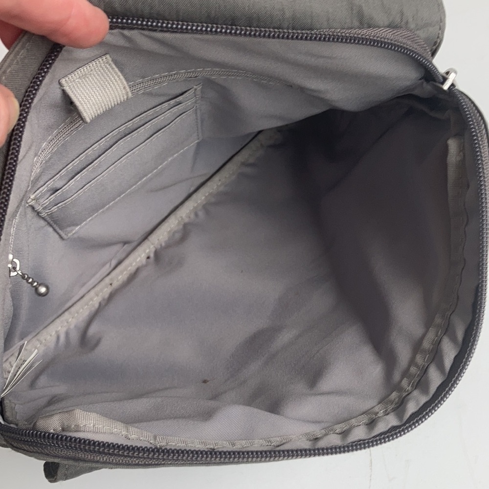 Baggallini Hailey gray (taupey) crossbody adjustable strap bag - Picture 13 of 16